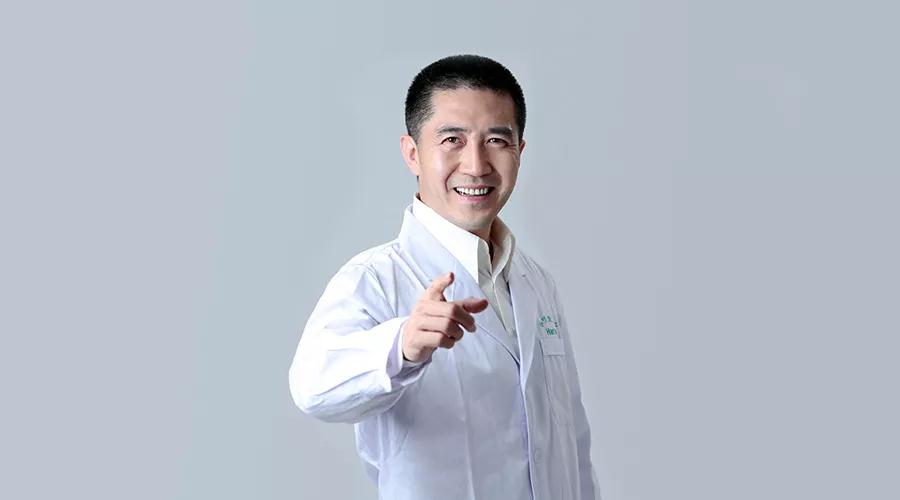 韩叔做客新浪医美，畅谈拯救胸部下垂不为人知的秘密(图7)