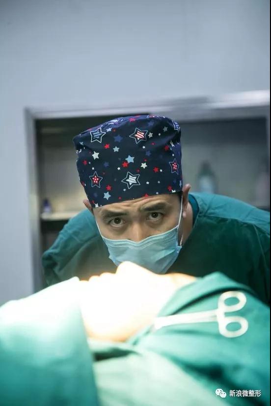 新浪网：专访韩啸：医生卖的是技术，不是材料(图3)